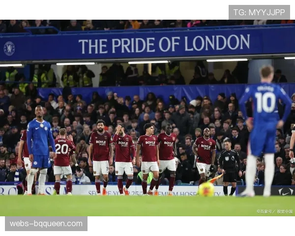 利兹联击败诺丁汉森林，领先降级区9分保级形势好转